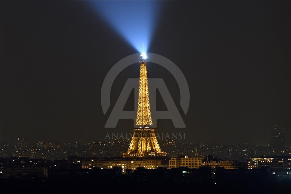 Paris'te "Süper Ay"
