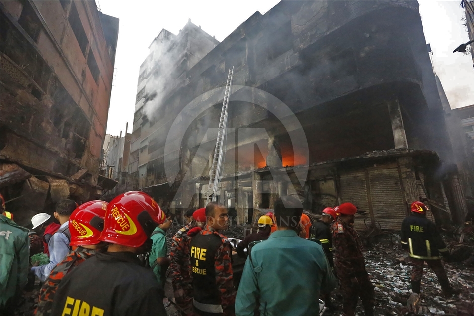 Fire kills at least 70 in Bangladeshi capital