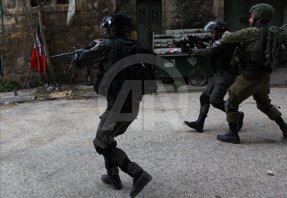 İsrail askerleri El Halil'de gösteriye müdahale etti