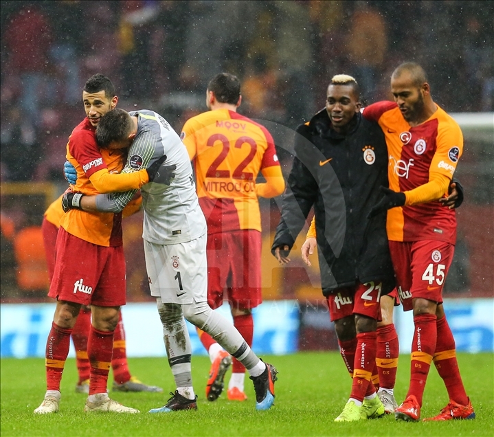 Galatasaray-Akhisarspor Karşılaşması - Anadolu Ajansı