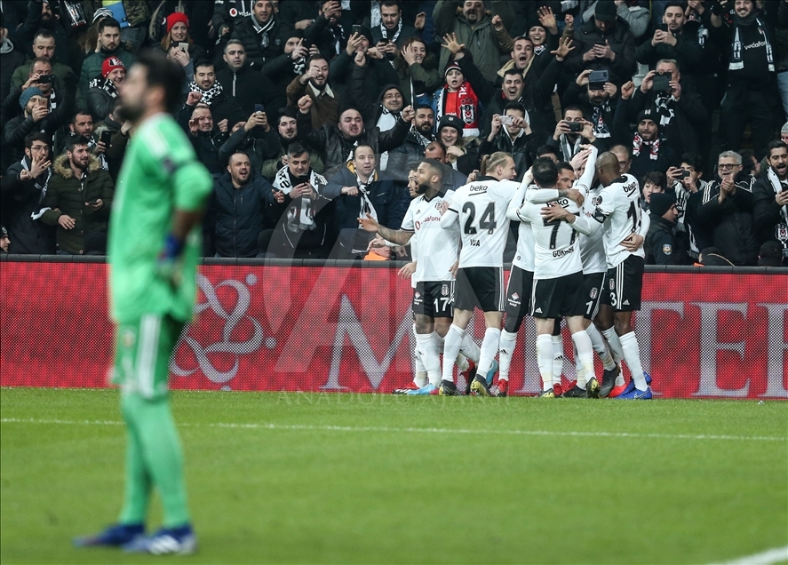 Besiktas v Fenerbahce: Turkish Super Lig
