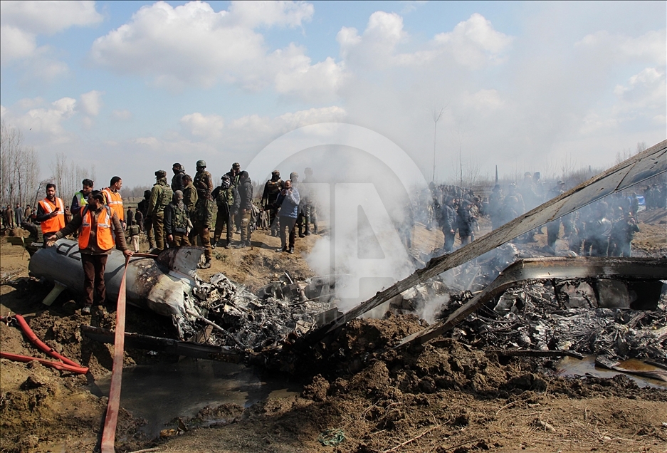 Indian Air Force aircraft crashes in Kashmir