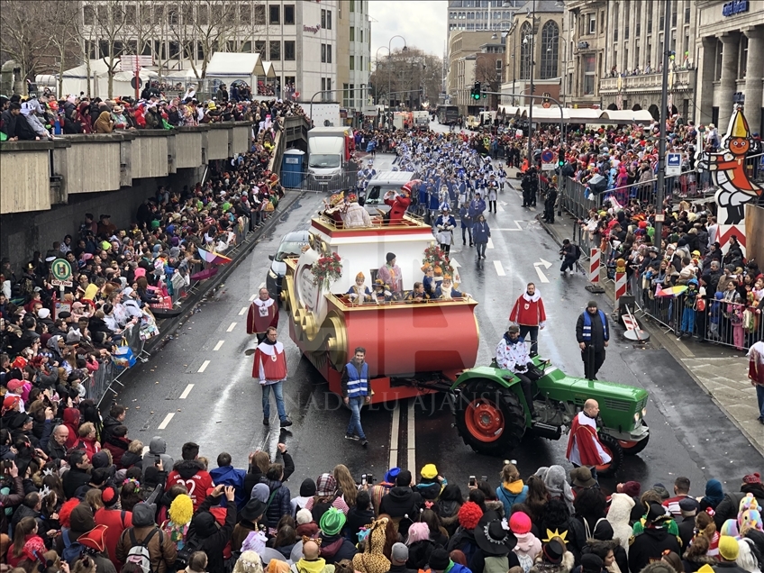 Desfile de carnaval 'Lunes de las Rosas' en Colonia, Alemania