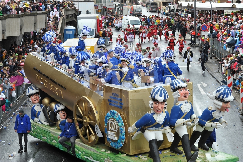 Desfile de carnaval 'Lunes de las Rosas' en Colonia, Alemania