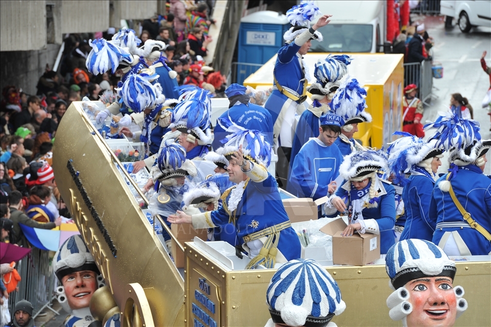 Desfile de carnaval 'Lunes de las Rosas' en Colonia, Alemania