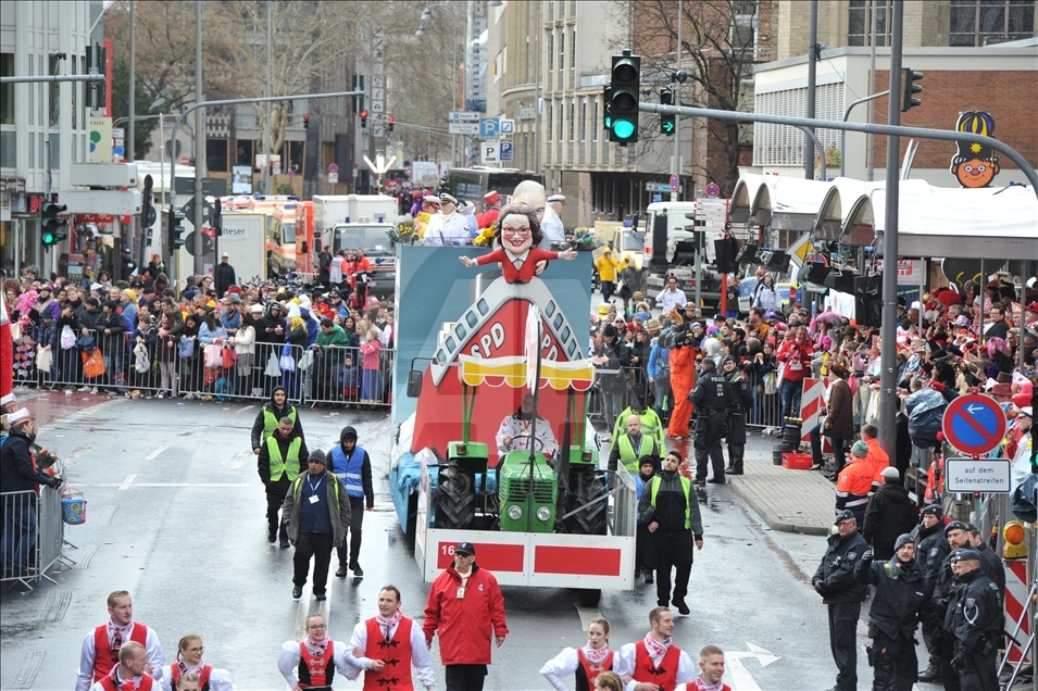 Desfile de carnaval 'Lunes de las Rosas' en Colonia, Alemania