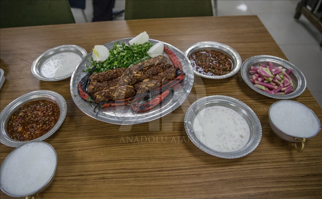 Şanlıurfa'nın mart ve nisan aylarına özel kebabı "keme"