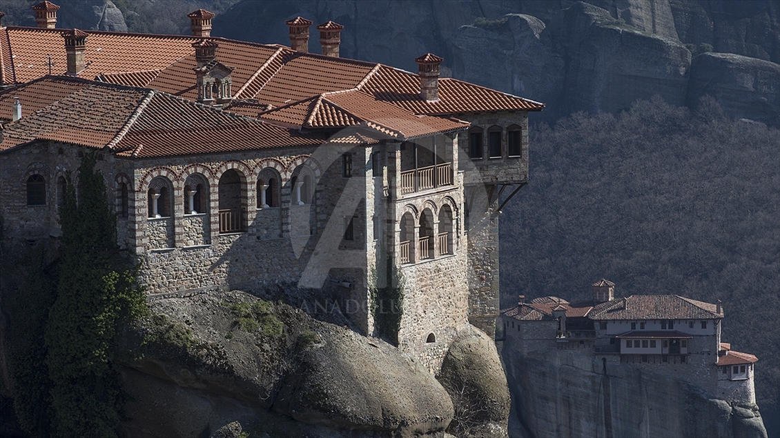 Yunanistan'ın masalsı şehri: Meteora