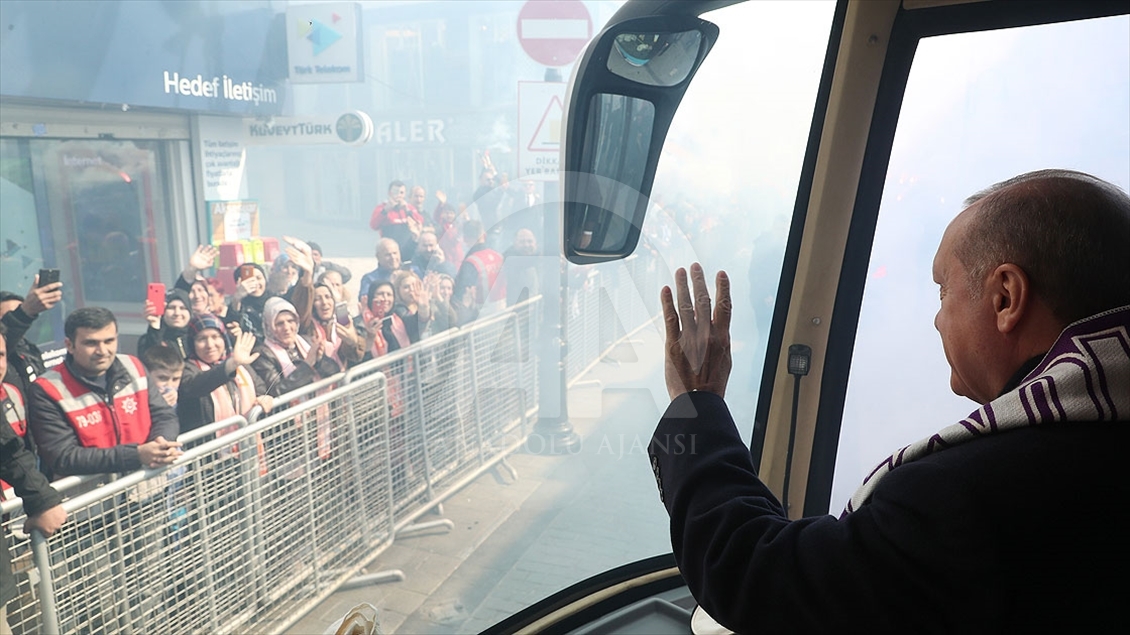 Cumhurbaşkanı Erdoğan, AK Parti'nin Eyüpsultan'daki mitinge katıldı
