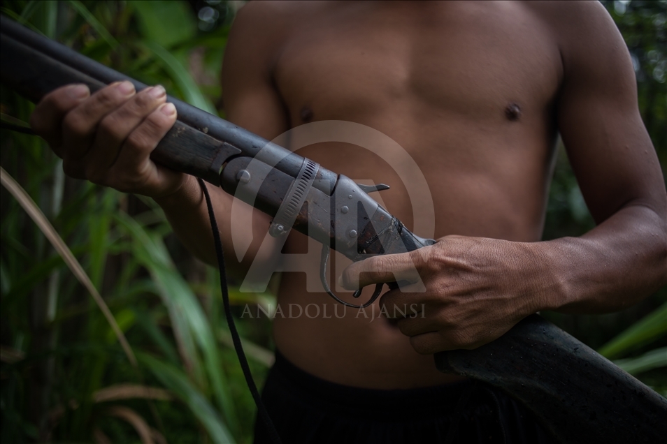 THE AMAZON LIFE THAT FEW KNOW