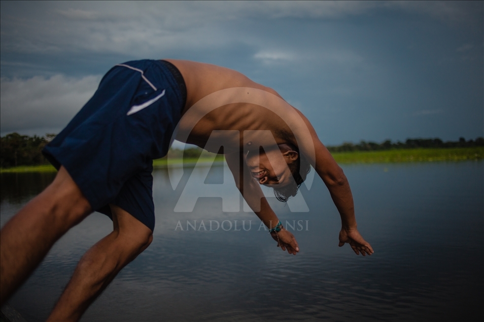 THE AMAZON LIFE THAT FEW KNOW