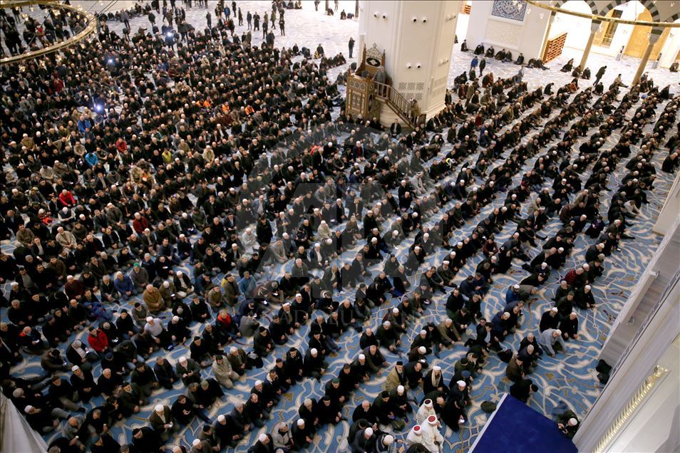 Çamlıca Camisi'nde ilk ezan okundu
