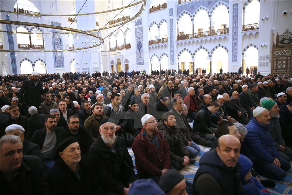 Çamlıca Camisi'nde ilk ezan okundu