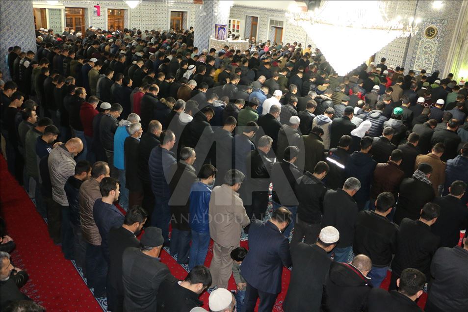 "Peygamberler şehrinde Regaip Kandili"