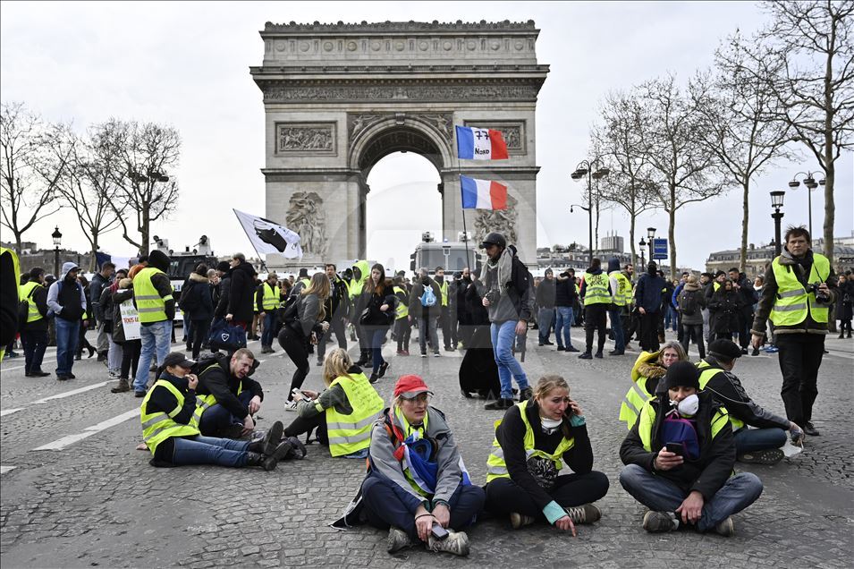 17th Yellow vest demonstration in Paris