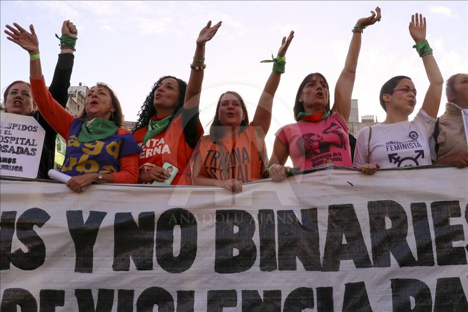 Mujeres en Buenos Aires conmemoran su día