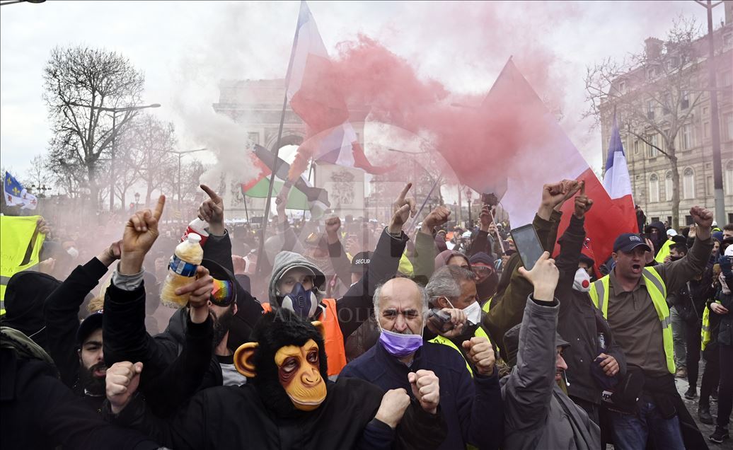 17th Yellow vest demonstration in Paris