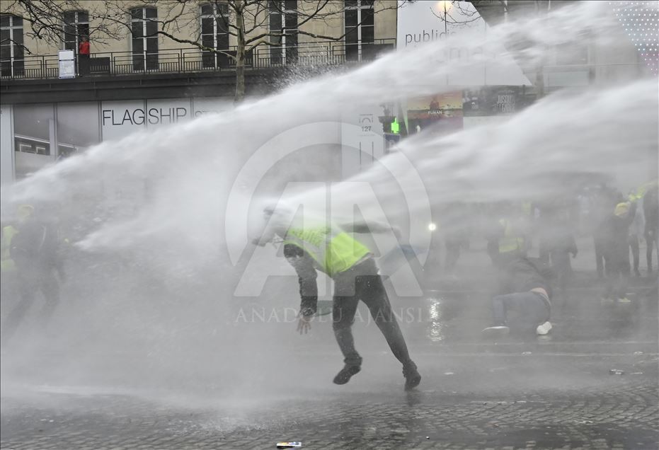 17th Yellow vest demonstration in Paris