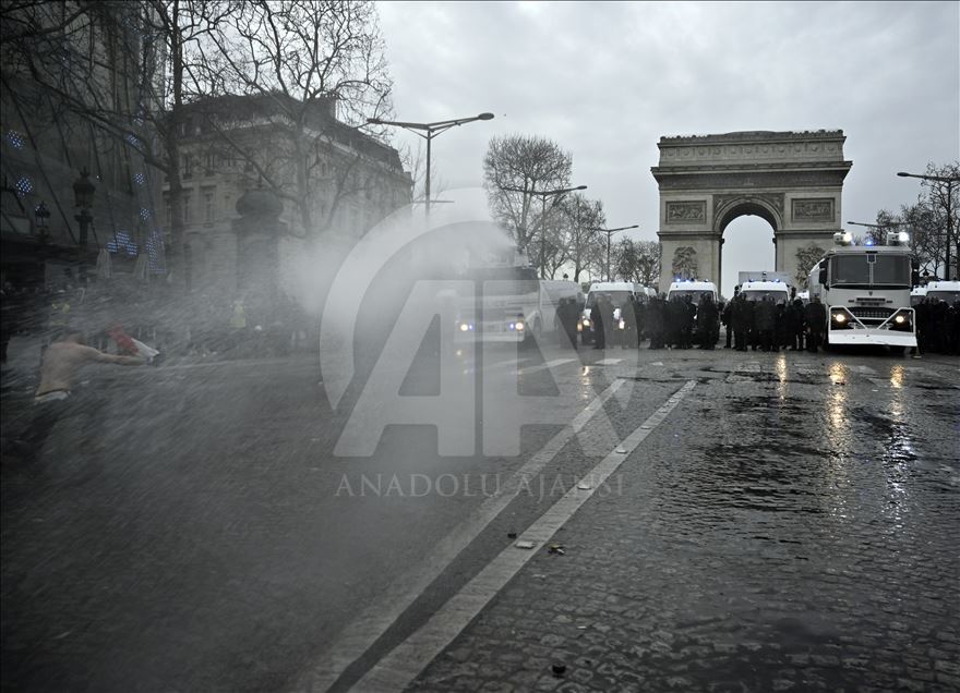 17th Yellow vest demonstration in Paris