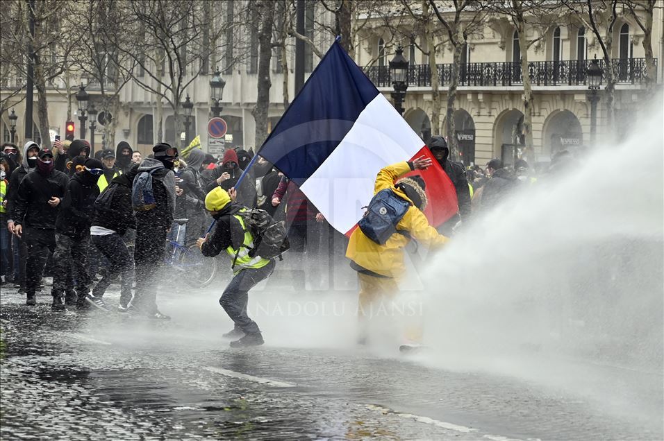 17th Yellow vest demonstration in Paris