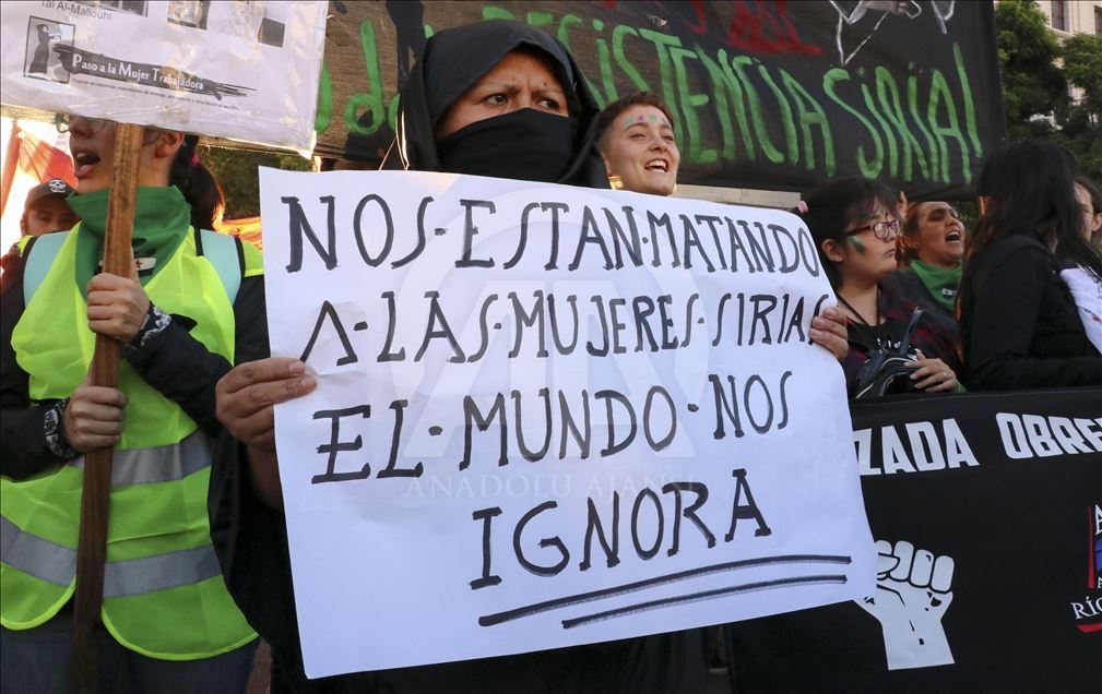 Mujeres en Buenos Aires conmemoran su día