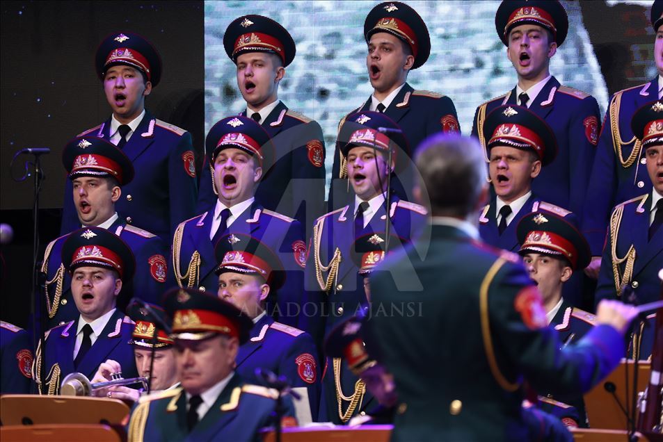 Russian Red Army Choir Performs Turkish National Anthem