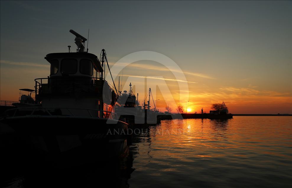 Atardecer en el Mar Negro de Turquía