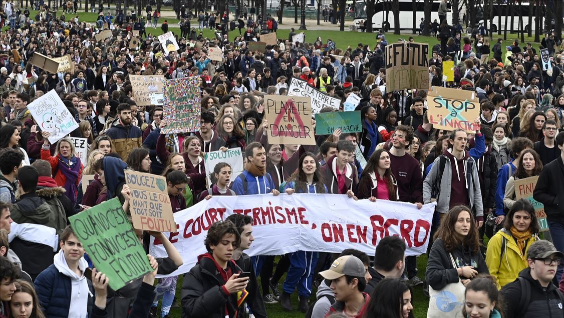 Paris'te iklim protestosu