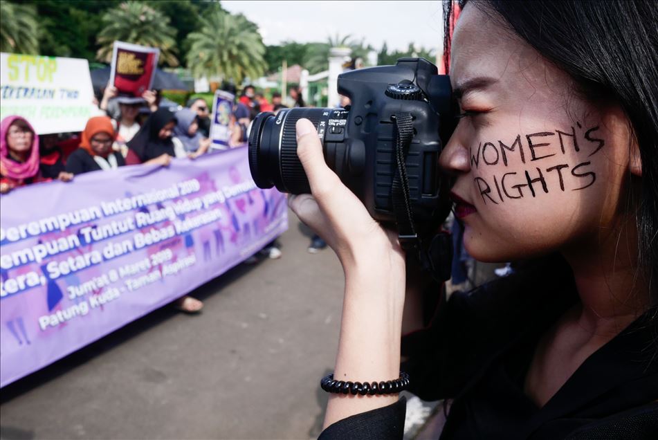 Cakarta'da 8 Mart Dünya Kadınlar Günü yürüyüşü