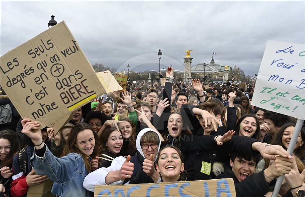 Paris'te iklim protestosu