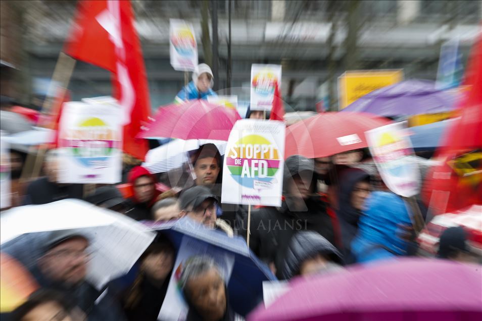 Almanya'da ırkçılık karşıtı protesto