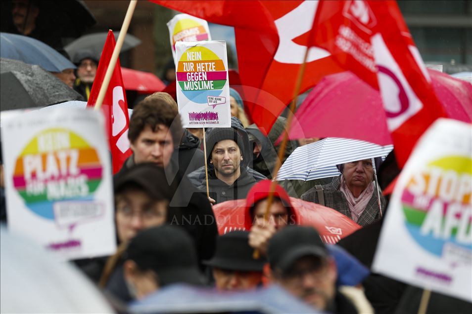 Almanya'da ırkçılık karşıtı protesto