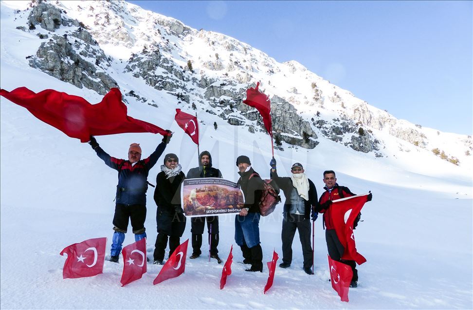 Çanakkale şehitleri için Toros Dağları'na tırmandılar