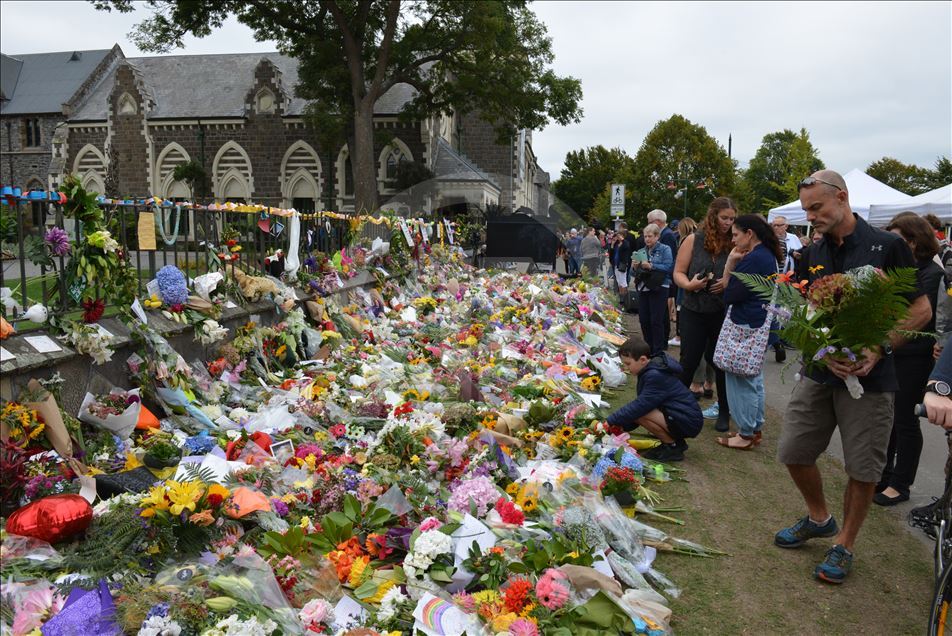 New Zealanders pay tribute to twin terror attacks victims