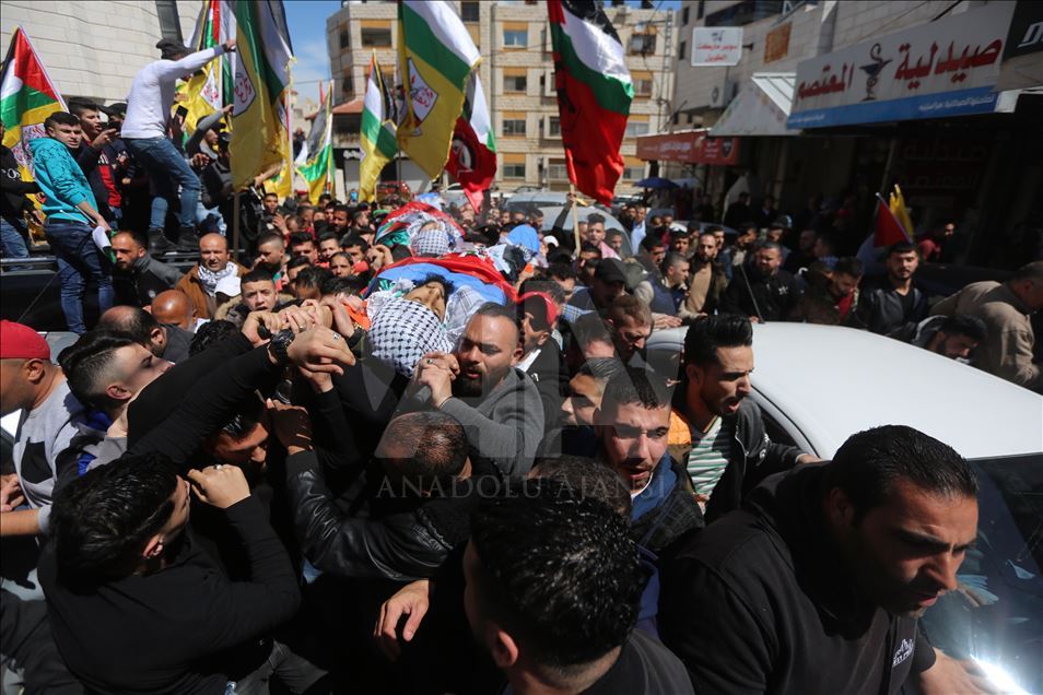 تشييع جثماني فلسطينييْن استشهدا برصاص إسرائيلي في نابلس 
