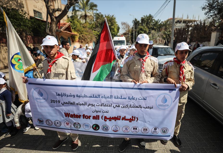 "مسير كشفي" لتسليط الضوء على قضايا المياه بغزة
