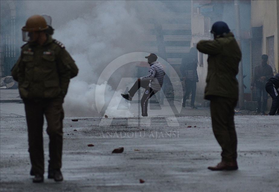 Bentrok di Kashmir