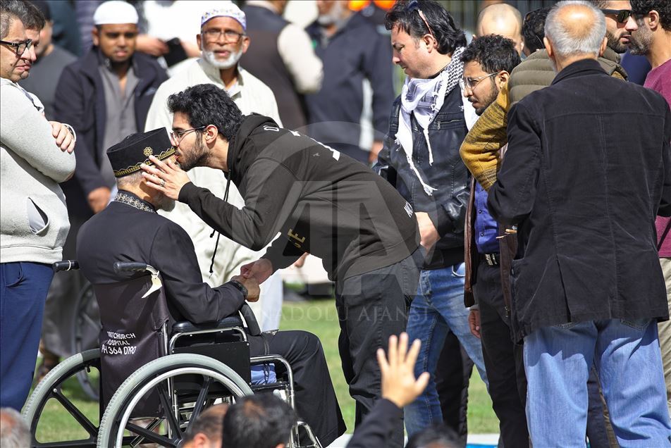 Salat Jumat pertama setelah teror masjid di Christchurch