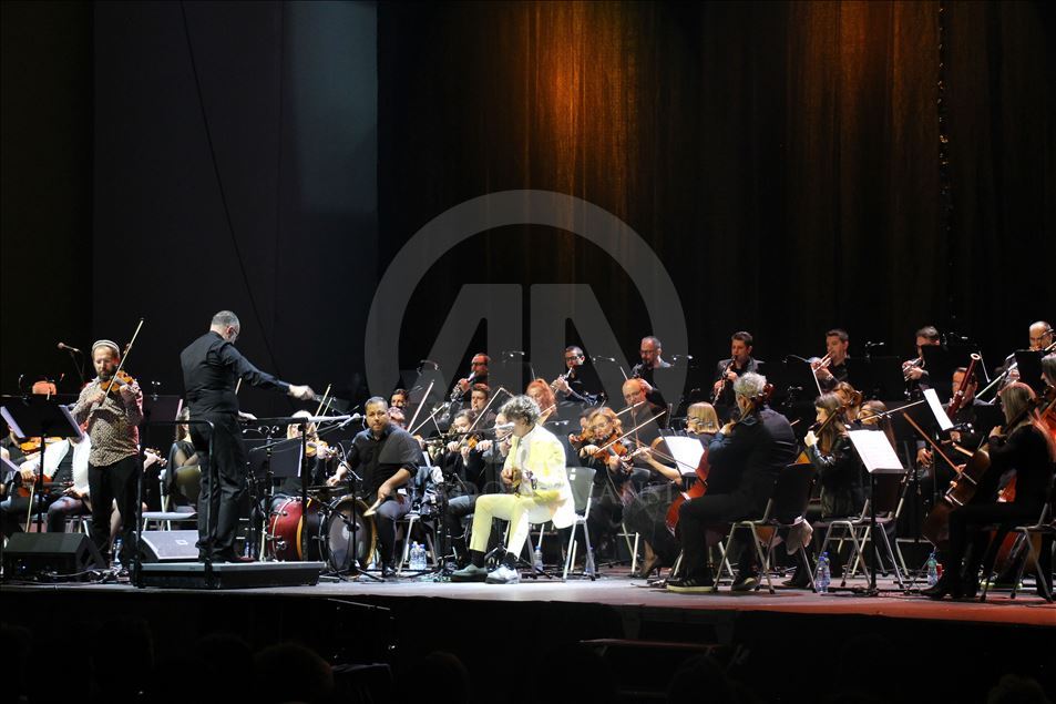 Këngëtari Goran Bregoviç mbajti koncert në Shkup