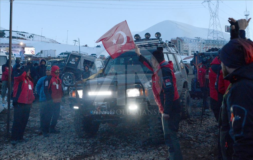 أرضروم التركية تحتضن سباقا دوليا على الطرق الوعرة