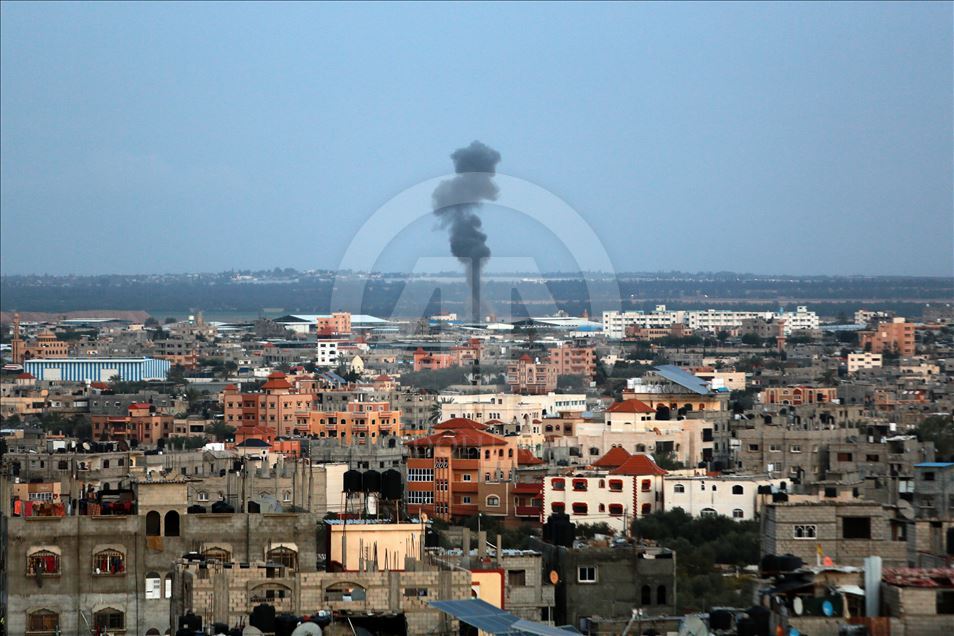 İsrail güçleri Gazze'yi vurdu
