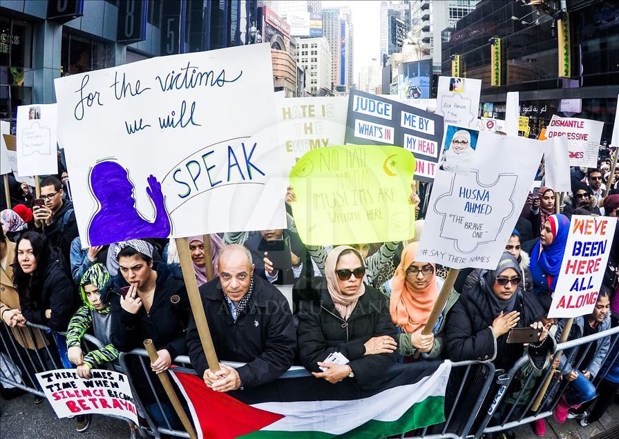 تظاهرات مردم آمریکا علیه اسلام‌هراسی در نیویورک
