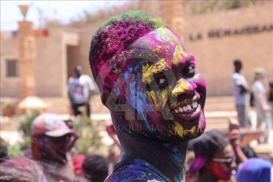 Festival Holi en Senegal