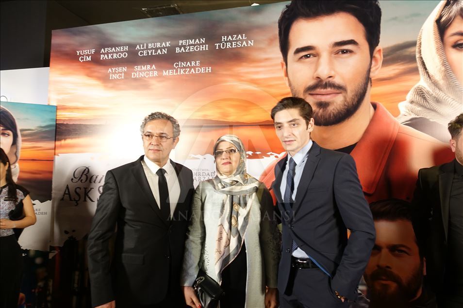 اکران خصوصی فیلم سینمایی «ترانه‌ای عاشقانه برایم بخوان» در استانبول