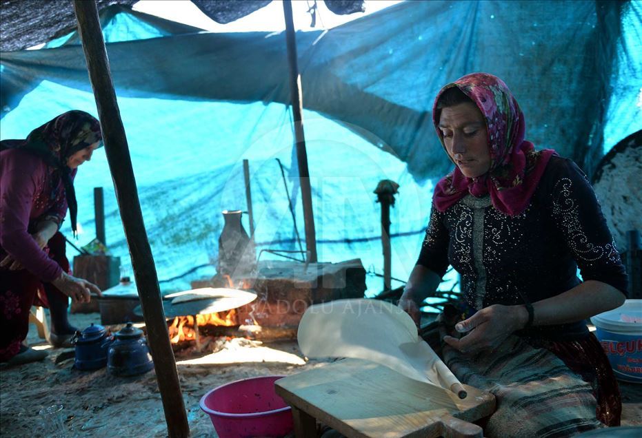 Los 'Yoruks', el pueblo nómada turco se prepara para emprender un nuevo viaje