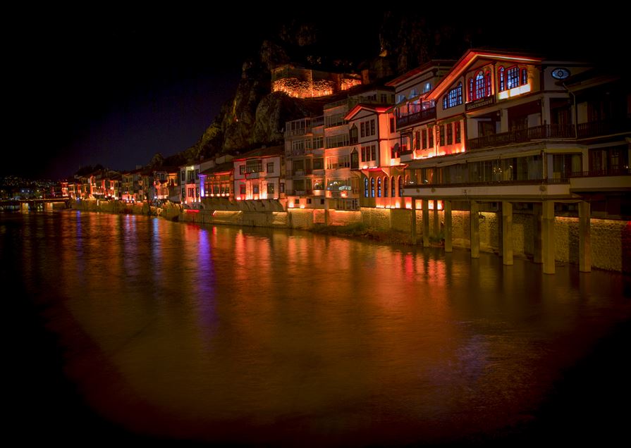 Amasya'da gece