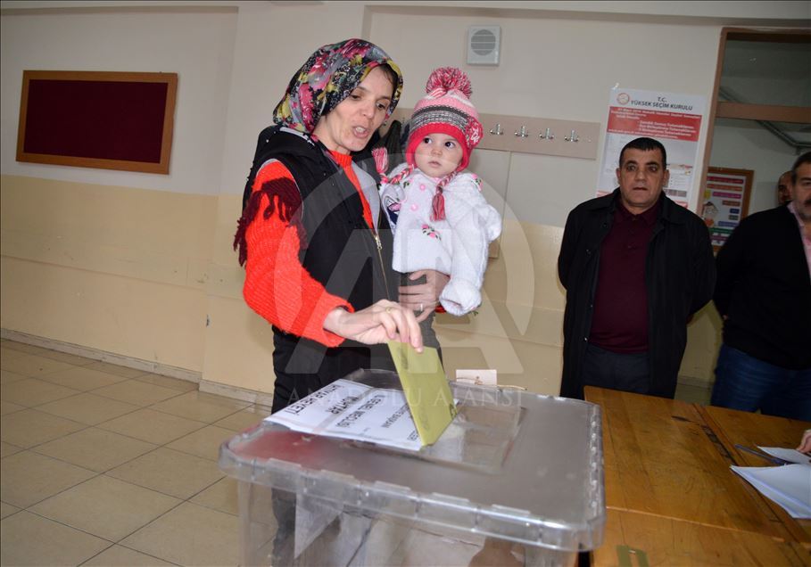Voting begins in Turkey’s local elections