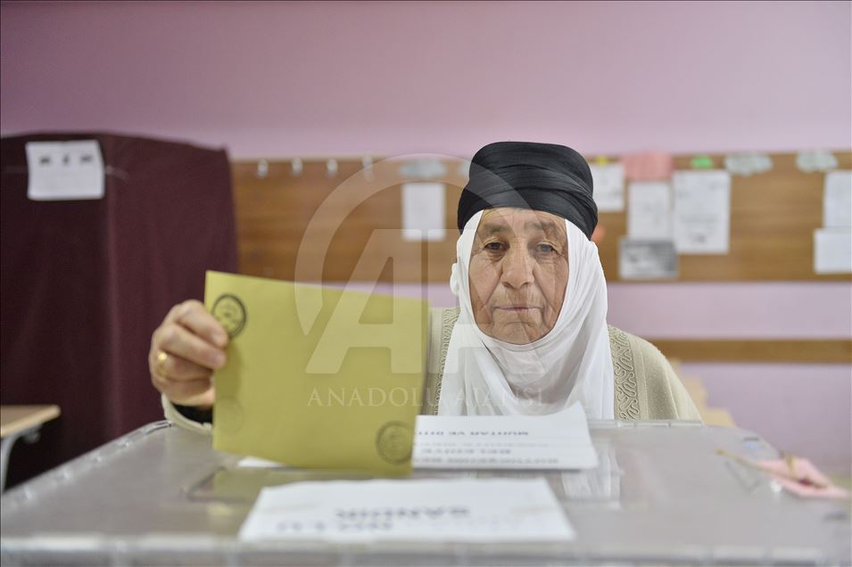 Voting begins in Turkey’s local elections