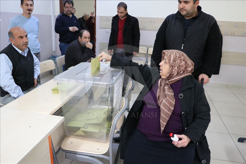 Türkiye sandık başında