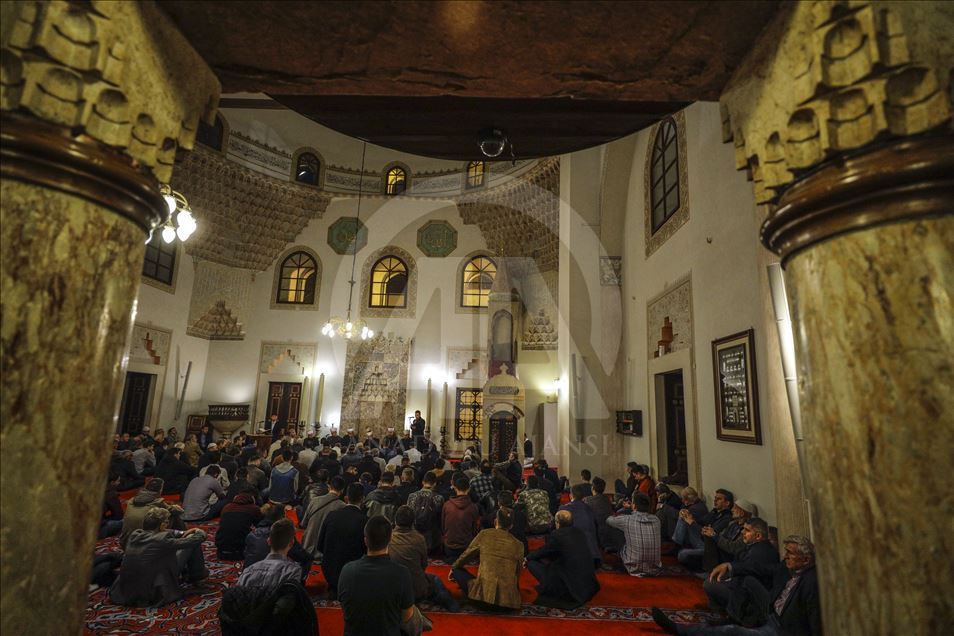 Sarajevo: Muslimani obilježavaju nastupanje mubarek noći Lejlet-ul-miradž
